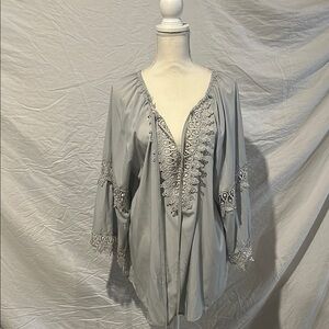 Elegant Gray Lace-Trimmed Women's Top